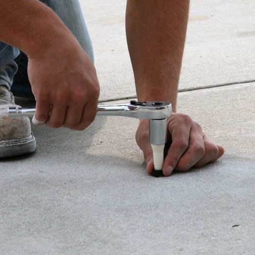 PolyLevel step 2: injection port installation