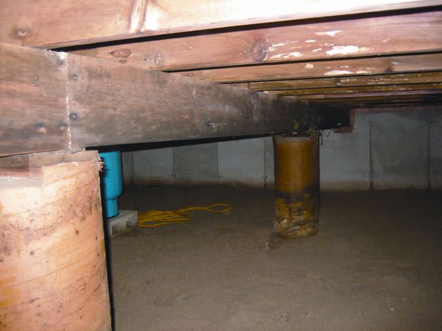 Crawl E Repair Encapsulation Troy Albany Schenectady Mold And Rot Thriving In A Dirt Floor Crawl E Schenectady